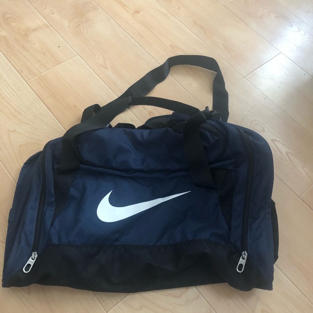 Nike duffel bag